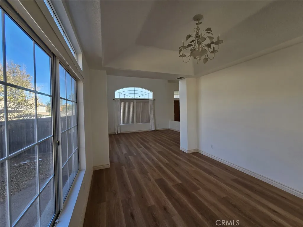 12334 Navajo, Victorville, California 92392 home-pic-6